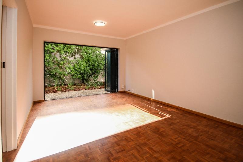 1 Bedroom Property for Sale in Mouille Point Western Cape